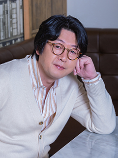 Director: KIM Yoon-seok